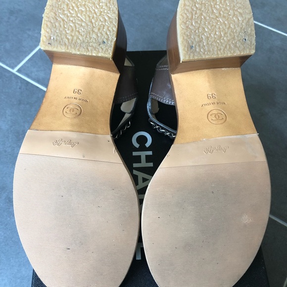 Chanel brown leather sandals with chain - Picture 4 of 7